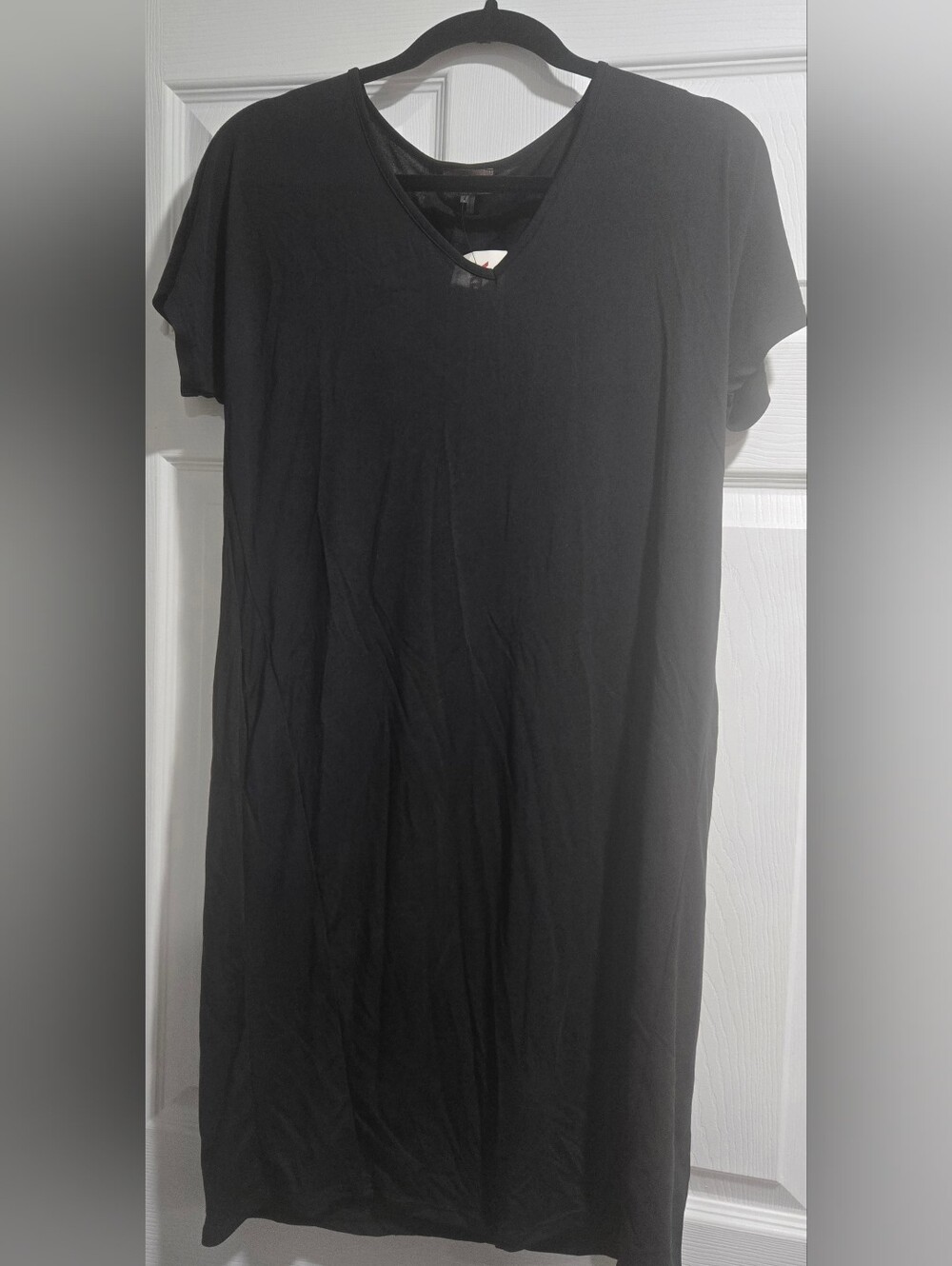 crosby. Black V‑Neck Midi Dress